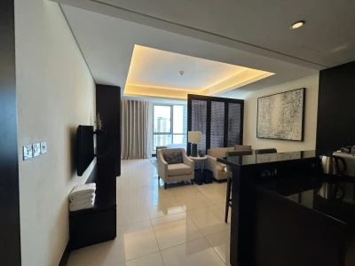 Vacant | Highest Floor | Bright | Motivated Seller